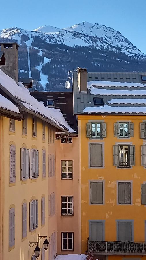 Appartement De Charme Le 1707 Au Coeur De La Cite Vauban Briançon Eksteriør bilde