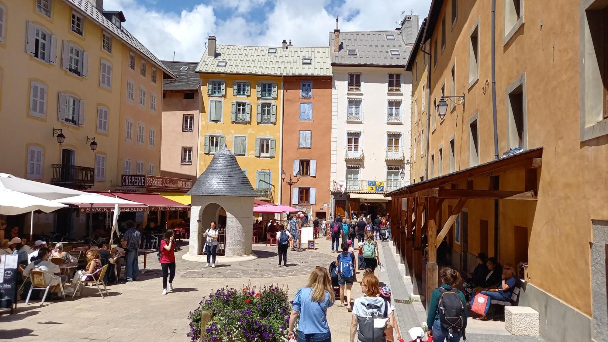 Appartement De Charme Le 1707 Au Coeur De La Cite Vauban Briançon Eksteriør bilde